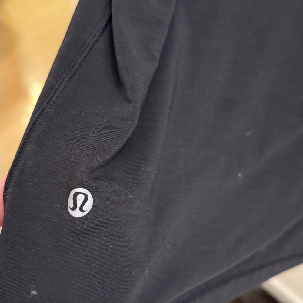 lululemon athletica Black Jersey Training Short Sleeve Shirt - Picture 4 of 4